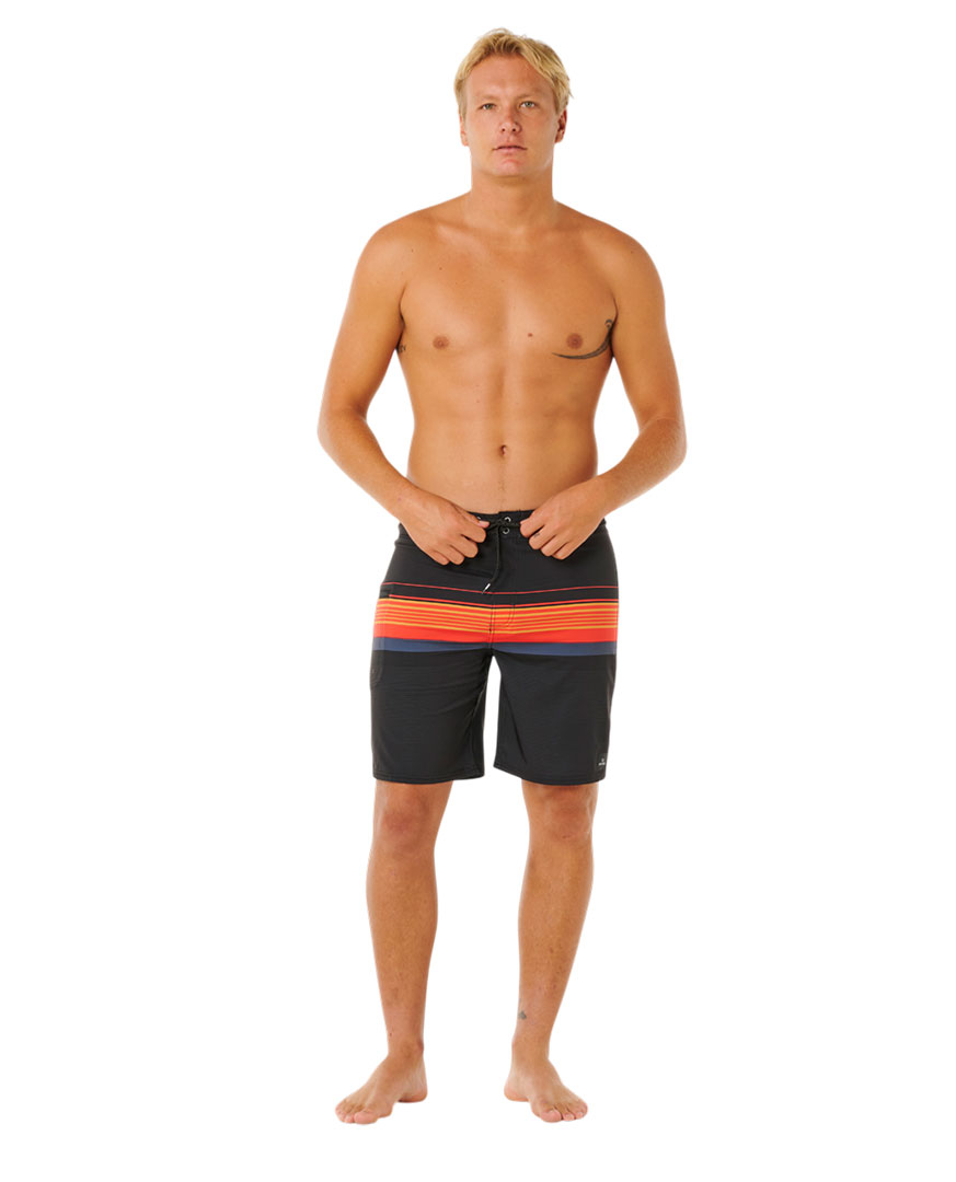 Artikelbild 4 des Artikels “MIRAGE DAY BREAKER 19 Boardshort 2026 black 36“
