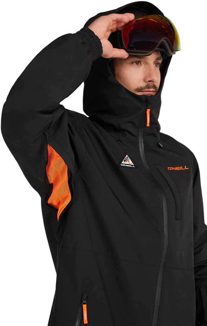 Product image 4 of the product “FWC PLAY PARK Jacket 2027 black out M”