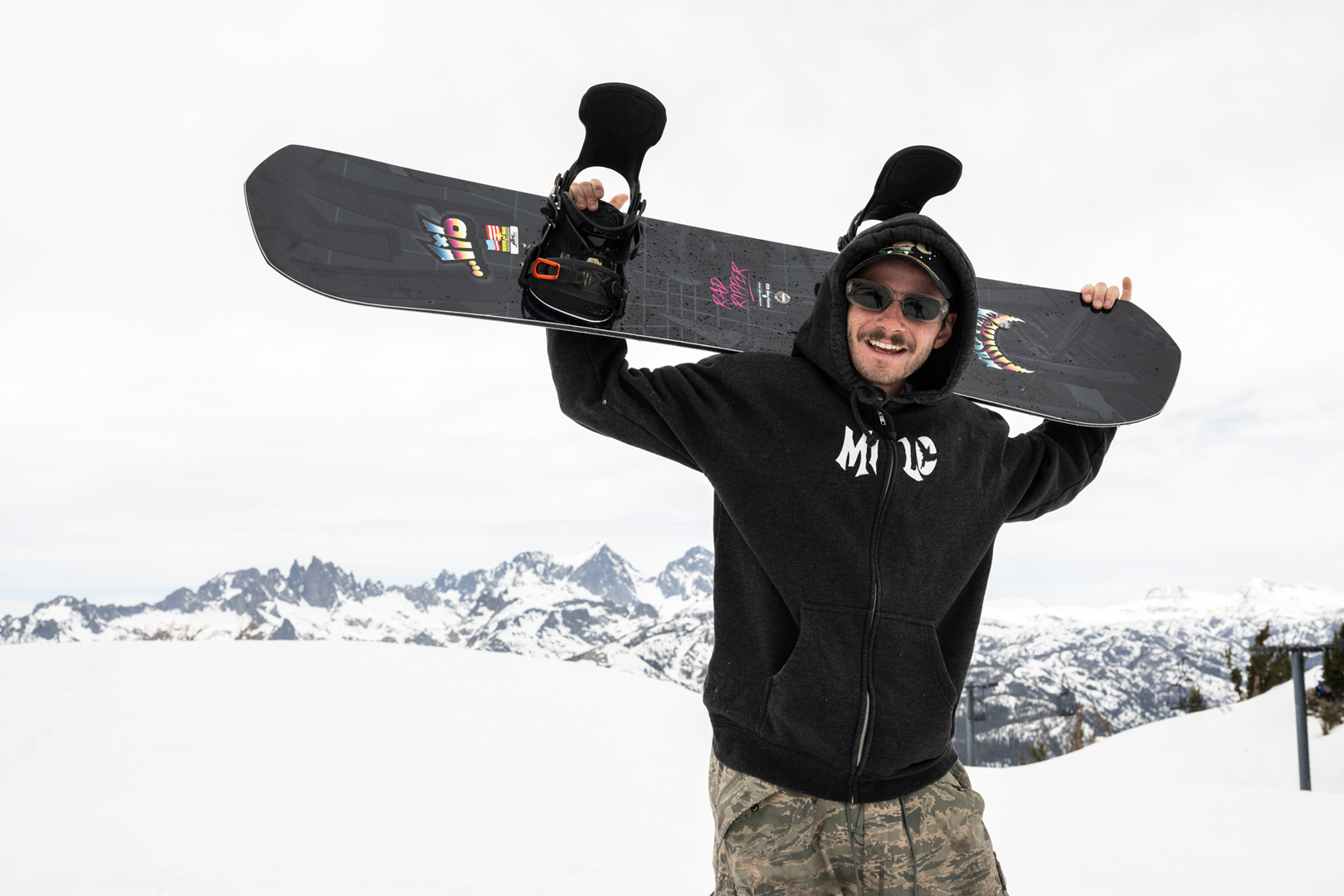 Product image 4 of the product “MAYHEM RAD RIPPER Snowboard 2026 153”