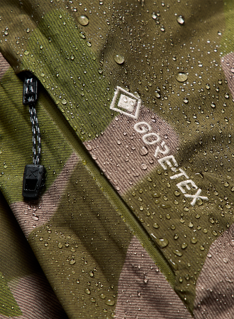 Product image 4 of the product “AK SWASH SYNTHETIC INSULATED GORE TEX 2L Jacket 2027 keel camo XXL”