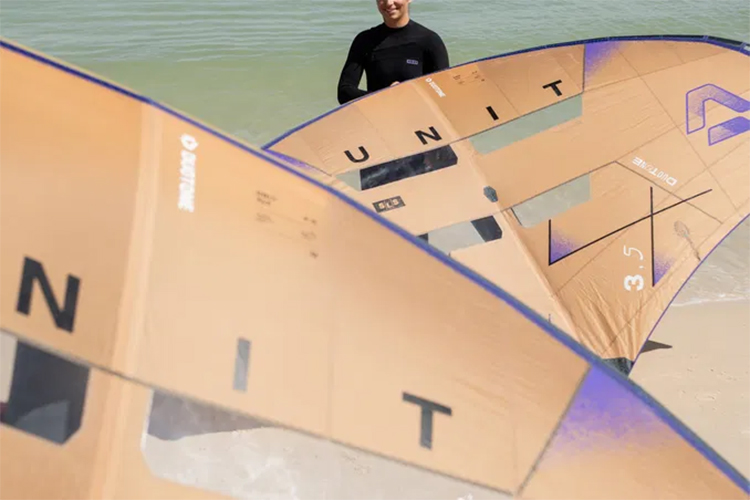 Product image 4 of the product “UNIT SLS TEST Foil Wing 2026 sand 6,0”