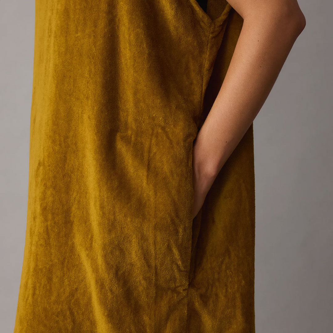 Artikelbild 4 des Artikels “CORE Poncho 2026 gold burst L“
