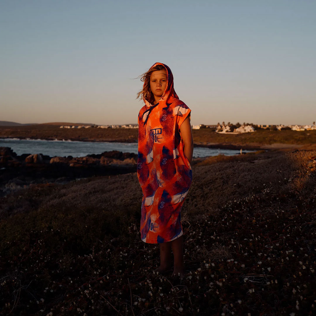 Artikelbild 4 des Artikels “GROM Poncho 2026 tiger coral Grom“