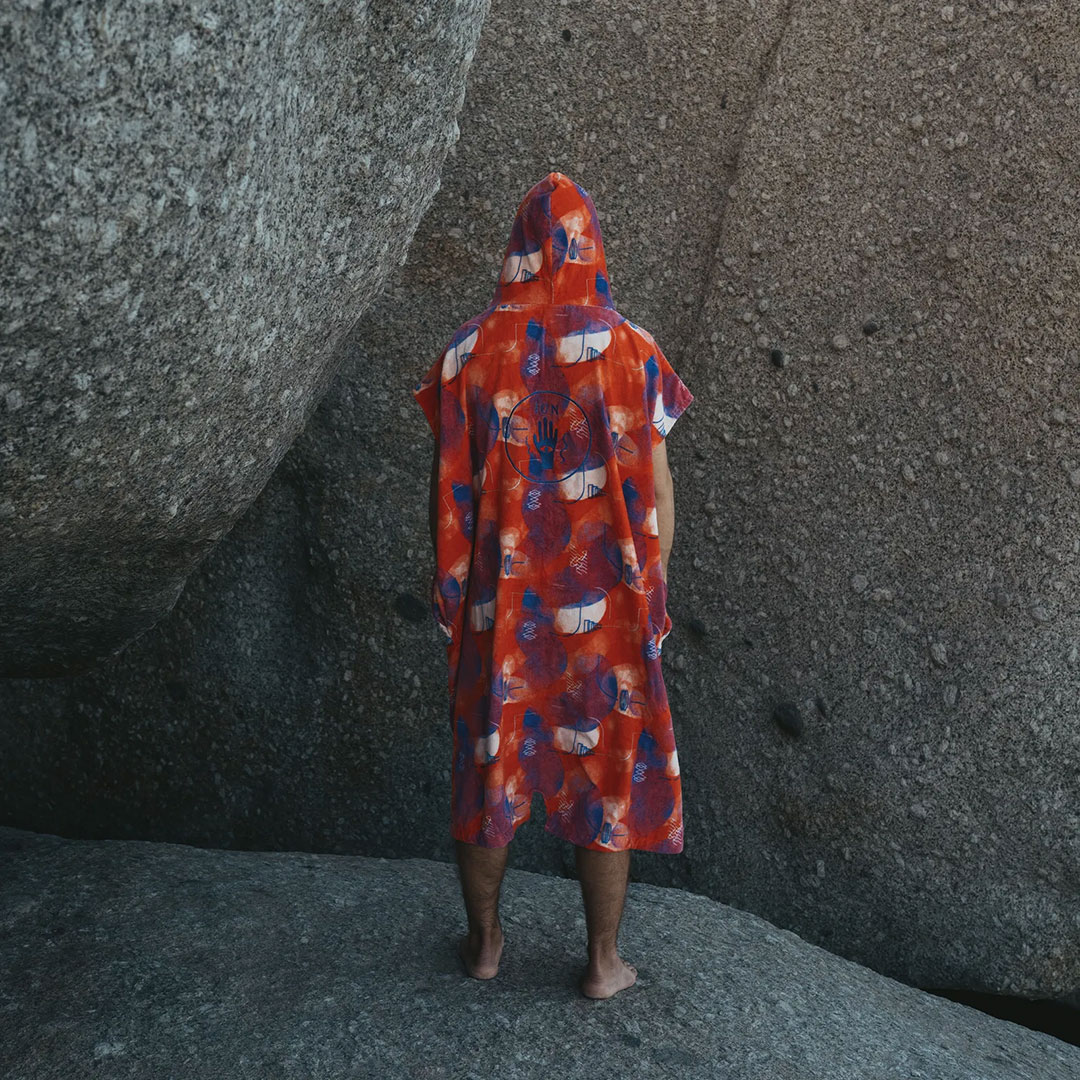 Artikelbild 4 des Artikels “CORE LUMEN Poncho 2026 tiger coral S“