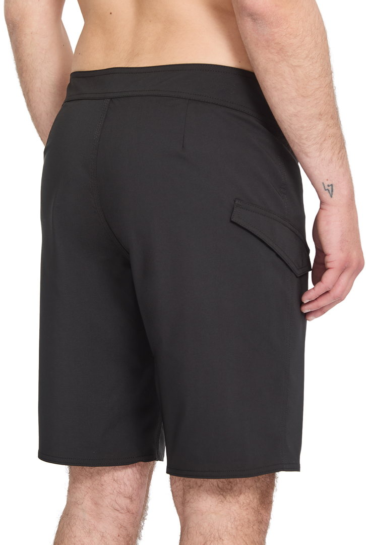 Artikelbild 4 des Artikels “LIDO SOLID MOD 20 Boardshort 2026 black 32“