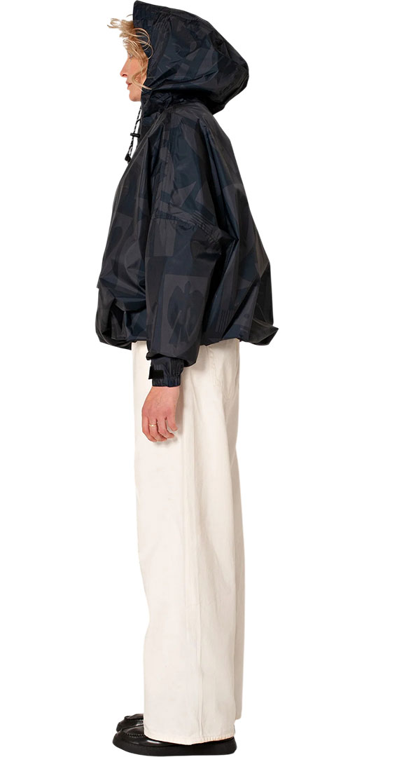 Artikelbild 4 des Artikels “BACK TO BLACK Anorak “