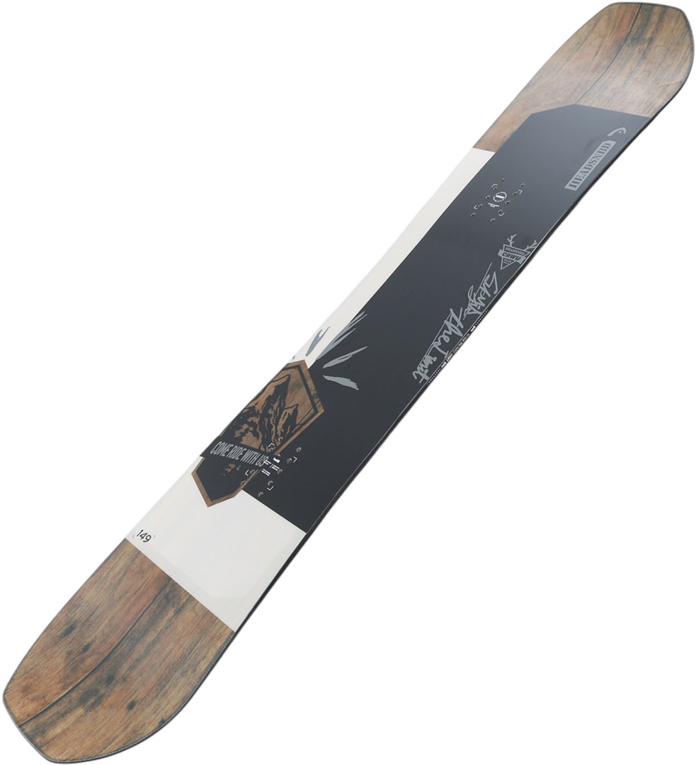 Artikelbild 4 des Artikels “TRUE BLACK/WHITE Snowboard 2025 152“
