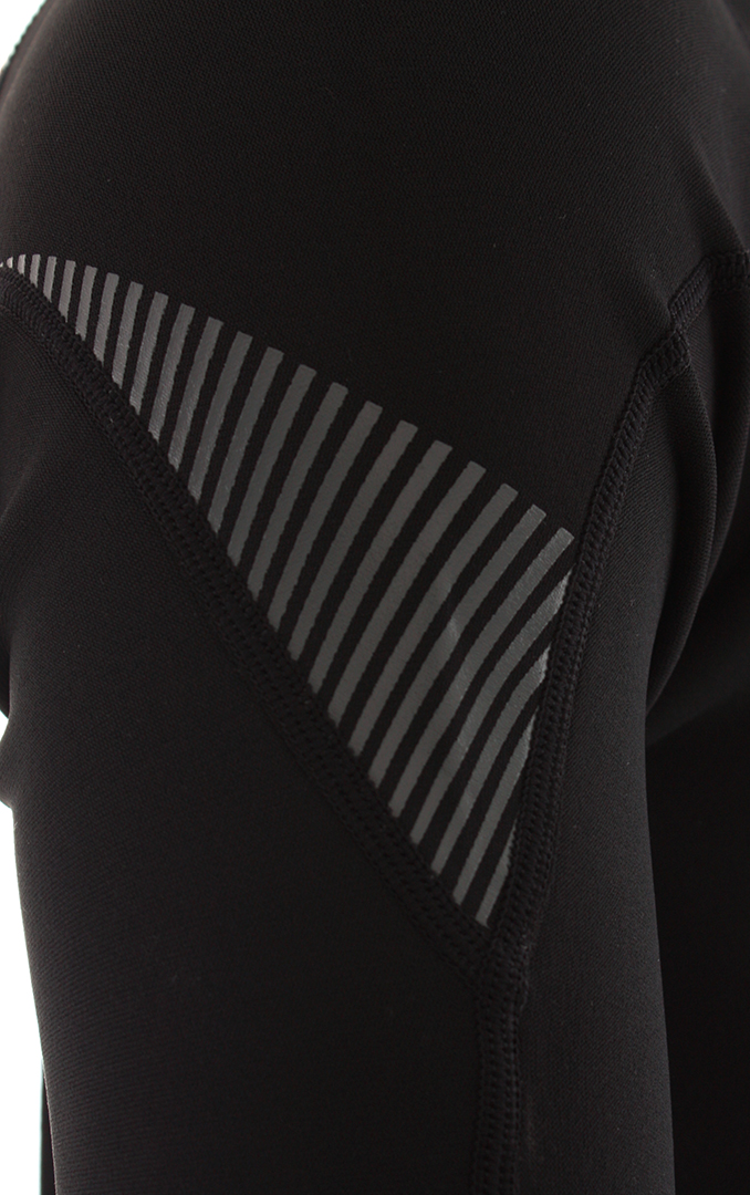 Product image 4 of the product “ATLANTA 2/2 BACK ZIP Shorty 2025 S”