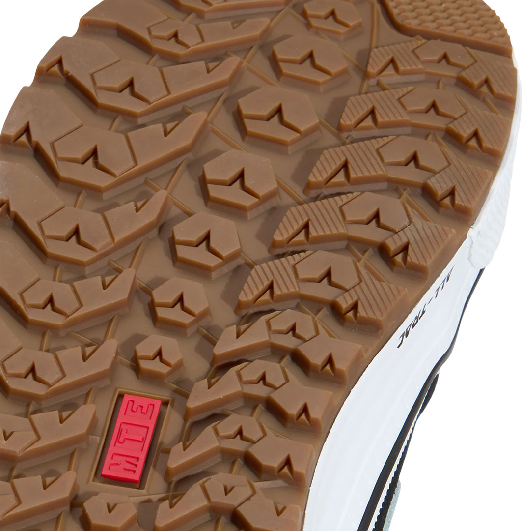 Product image 4 of the product “SK8-HI WATERPROOF MTE Shoe 2027 black/white 47”