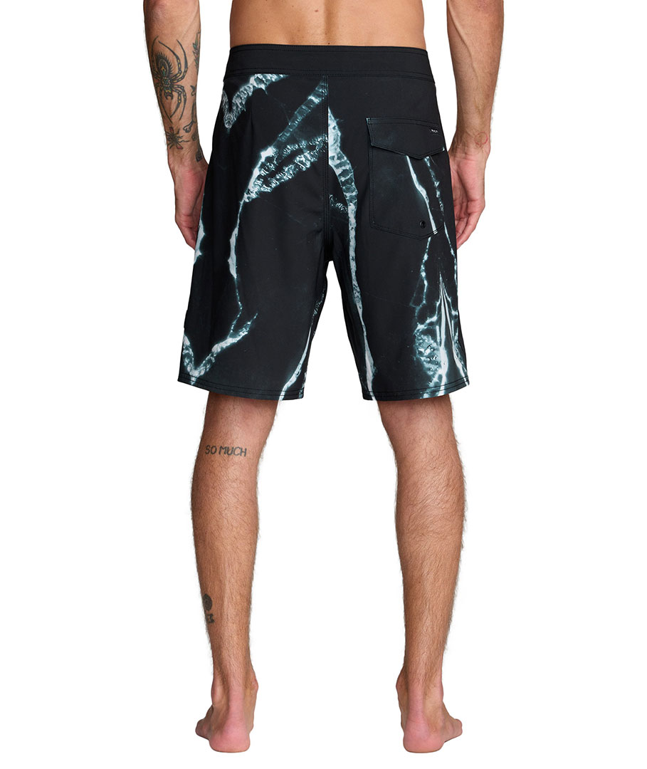 Product image 5 of the product “RVCA X CLAY 21 Boardshort 2026 black resin 34”