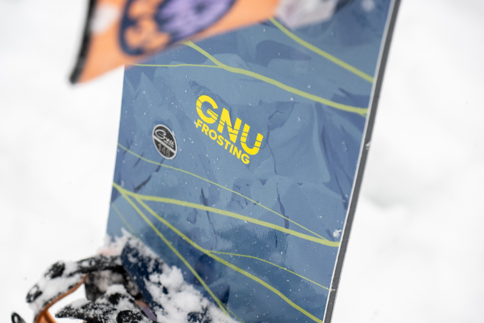 GNU Snowboard All Mountain FROSTING Snowboard 2025 Snow Board Winter Freeride