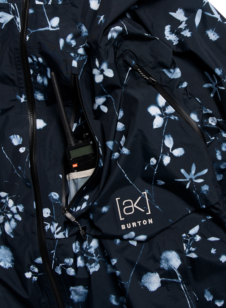 Artikelbild 5 des Artikels “AK CYCLIC GORE TEX 2L Jacke 2027 cyanotype floral M“