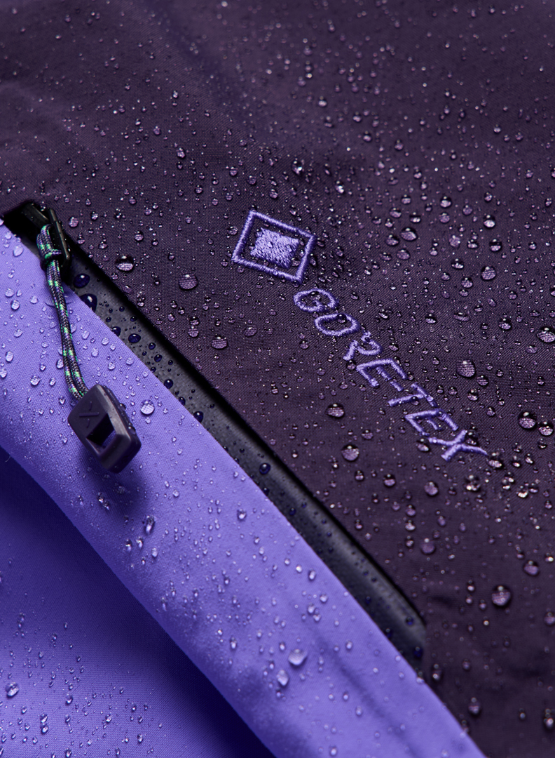 Artikelbild 5 des Artikels “AK CYCLIC GORE TEX 2L Jacke 2027 nightshade purple/purple voltage M“