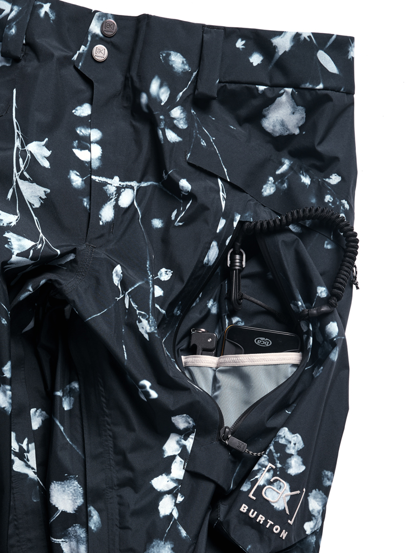 Artikelbild 5 des Artikels “AK CYCLIC GORE TEX 2L Hose 2027 cyanotype floral XL“