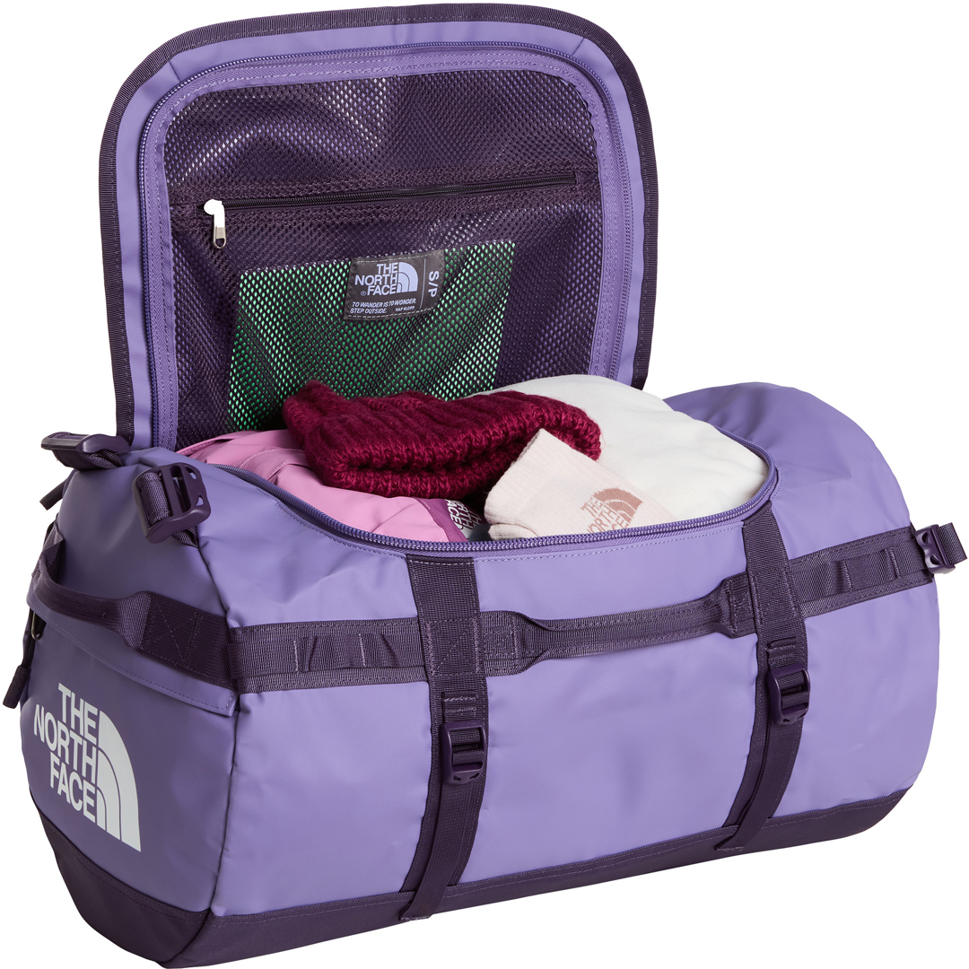 Artikelbild 5 des Artikels “BASE CAMP S Tasche 2027 grounded plum/endless dusk “