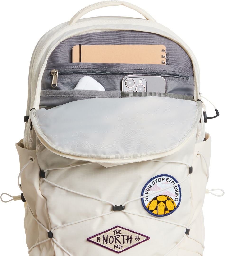 Artikelbild 5 des Artikels “WOMEN BOREALIS PATCH Rucksack 2027 white dune/patch “