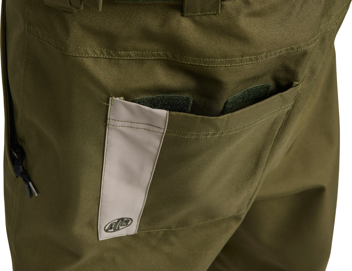 Product image 5 of the product “REVERT Pant 2026 olive XL”