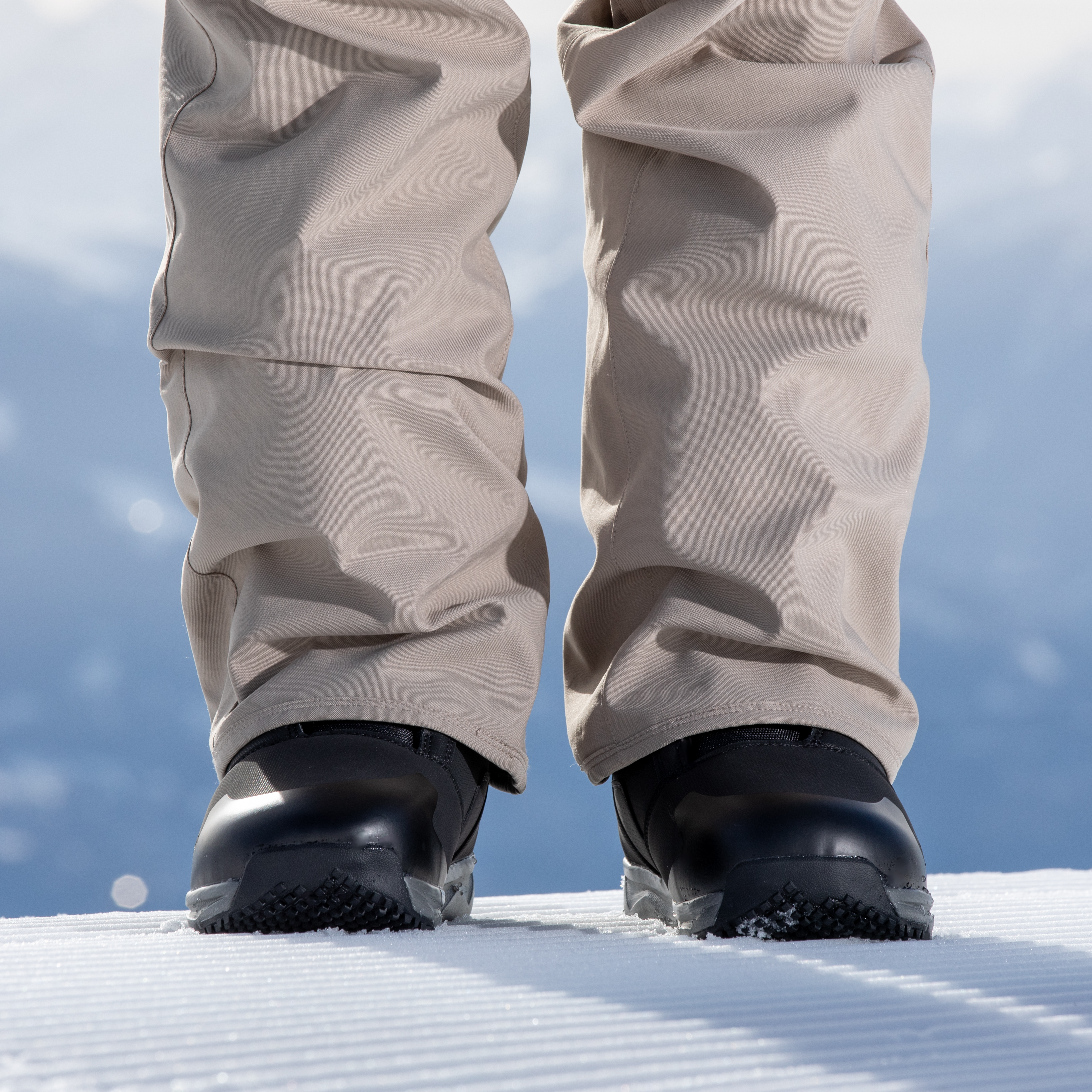 Product image 6 of the product “CASCADE Boot 2027 black 47”