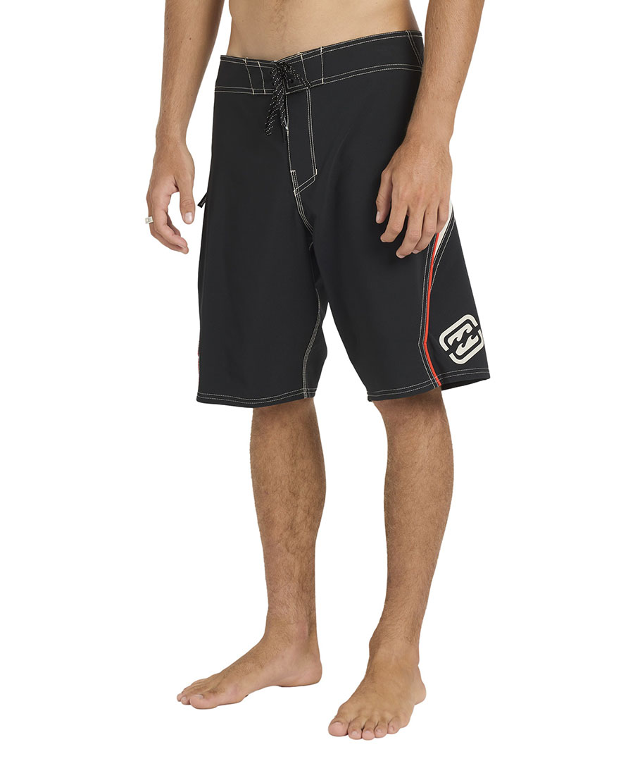 Product image 6 of the product “STRADDIE PRO 20 Boardshort 2026 black 34”
