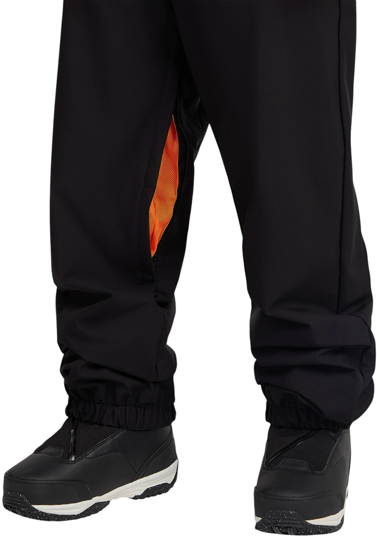 Product image 6 of the product “FWC OVERSIZED Pant 2027 black out M”