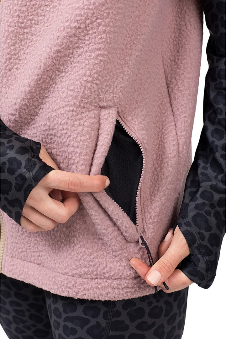 Artikelbild 6 des Artikels “LUMBERJACKIE SHERPA Weste 2026 sand faded woodrose XL“