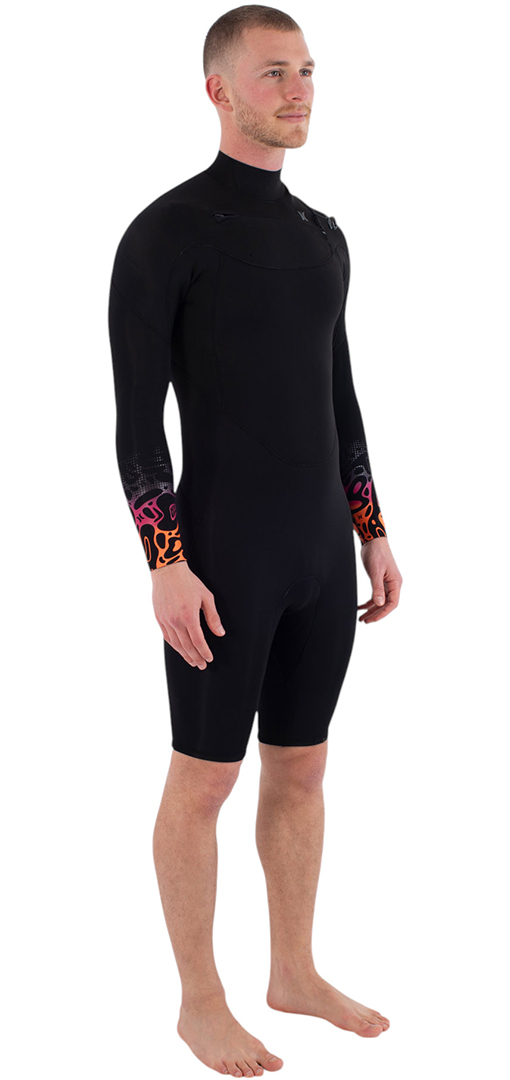 Product image 6 of the product “AIR 2/2 LS CHEST ZIP Shorty 2026 black bubble L”