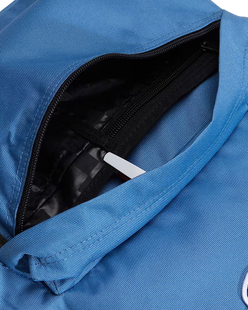 Product image 6 of the product “OLD SKOOL CLASSIC Backpack 2027 dusty blue ”