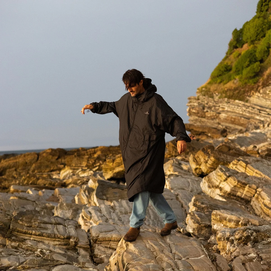 Product image 6 of the product “ALL WEATHER COAT Jacket 2027 black L”