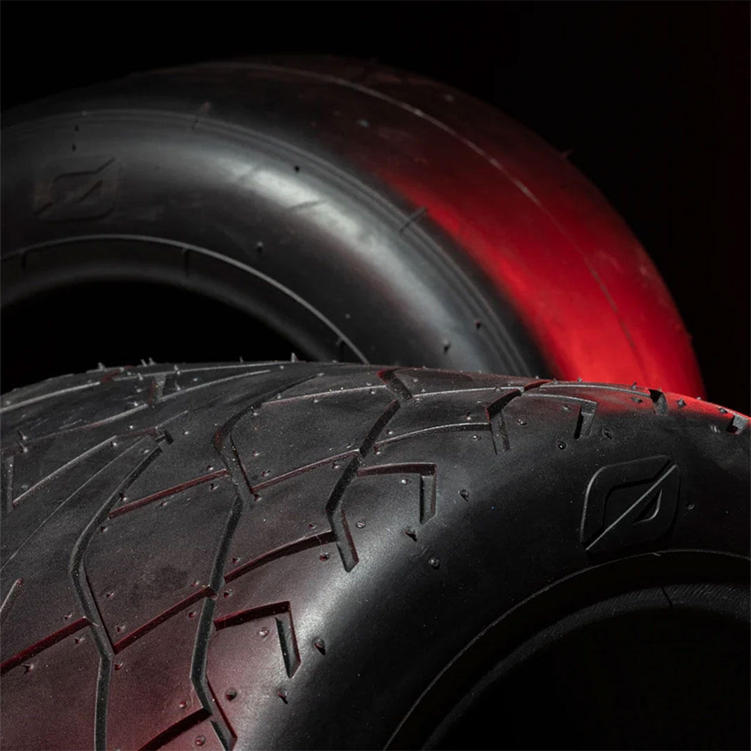 Artikelbild 7 des Artikels “ONEWHEEL GT TREADED PERFORMANCE TIRE black “