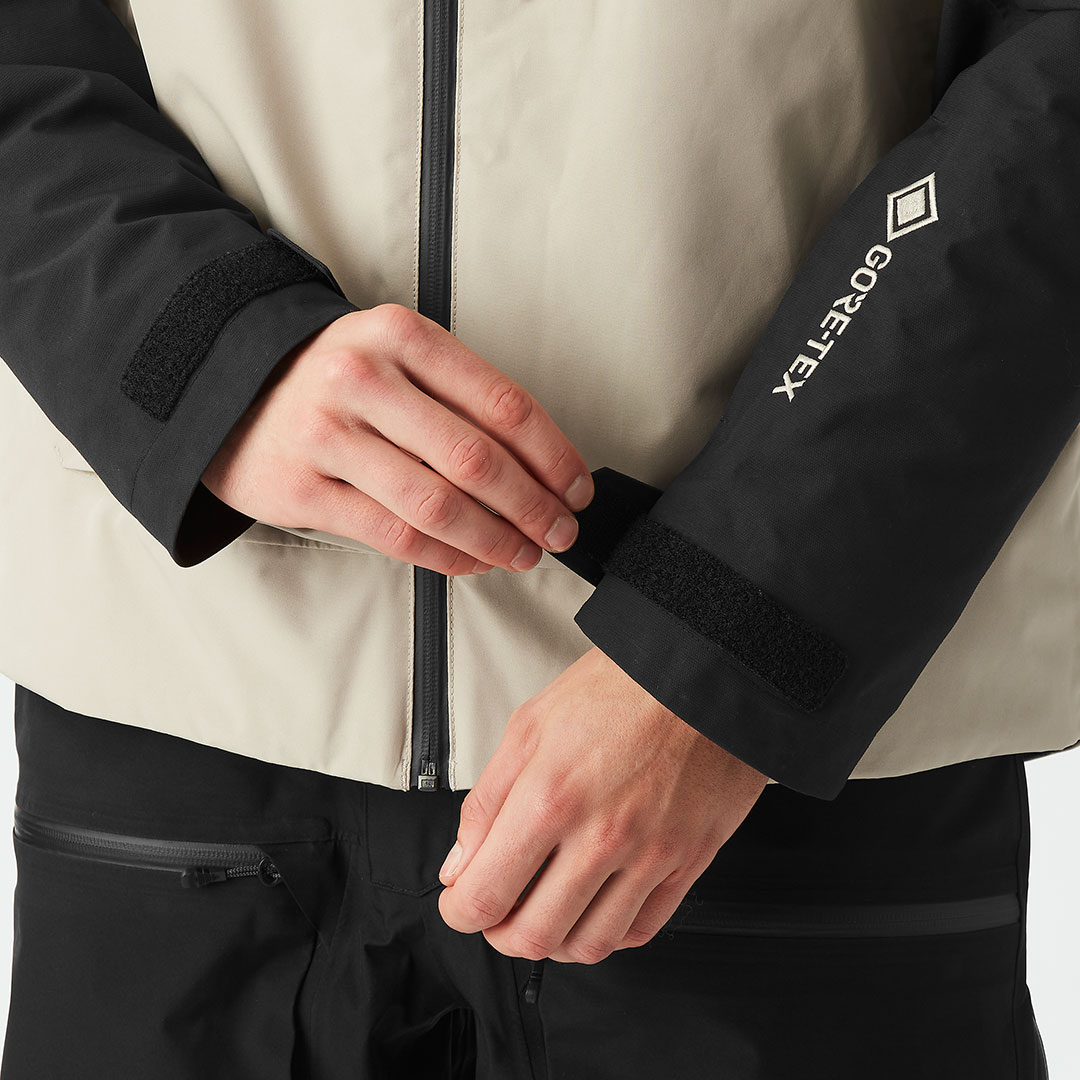 Product image 7 of the product “MEREPI GORE TEX Jacket 2026 pure cashmere XXL”