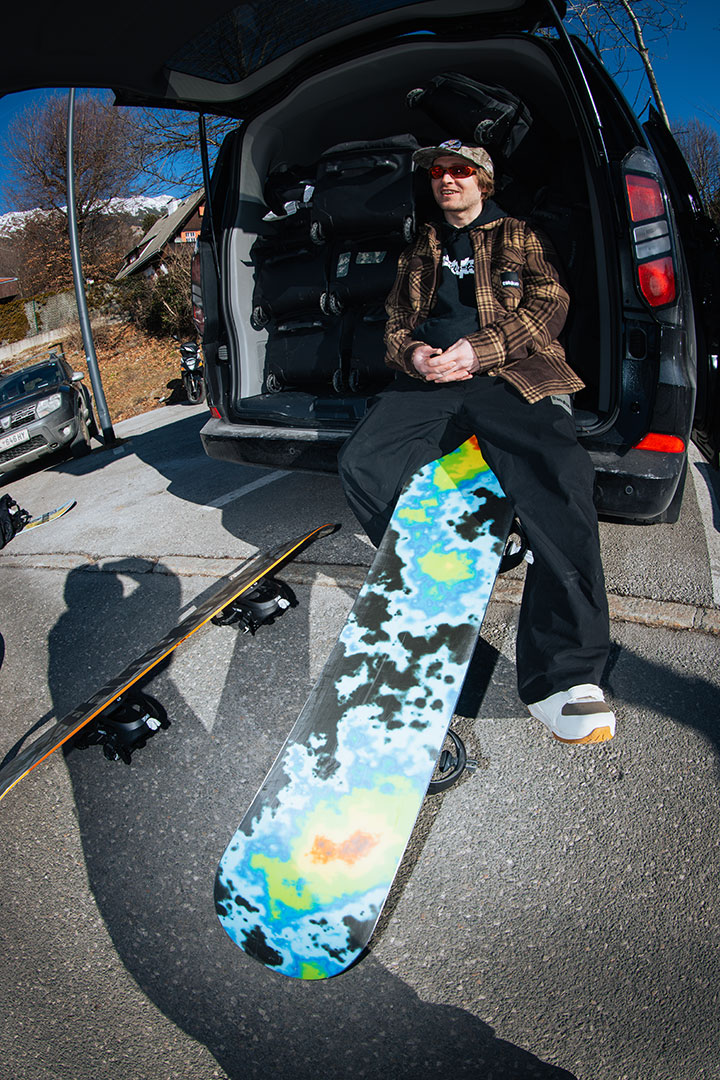 Product image 8 of the product “ATMOSPHERE Snowboard 2027 158”