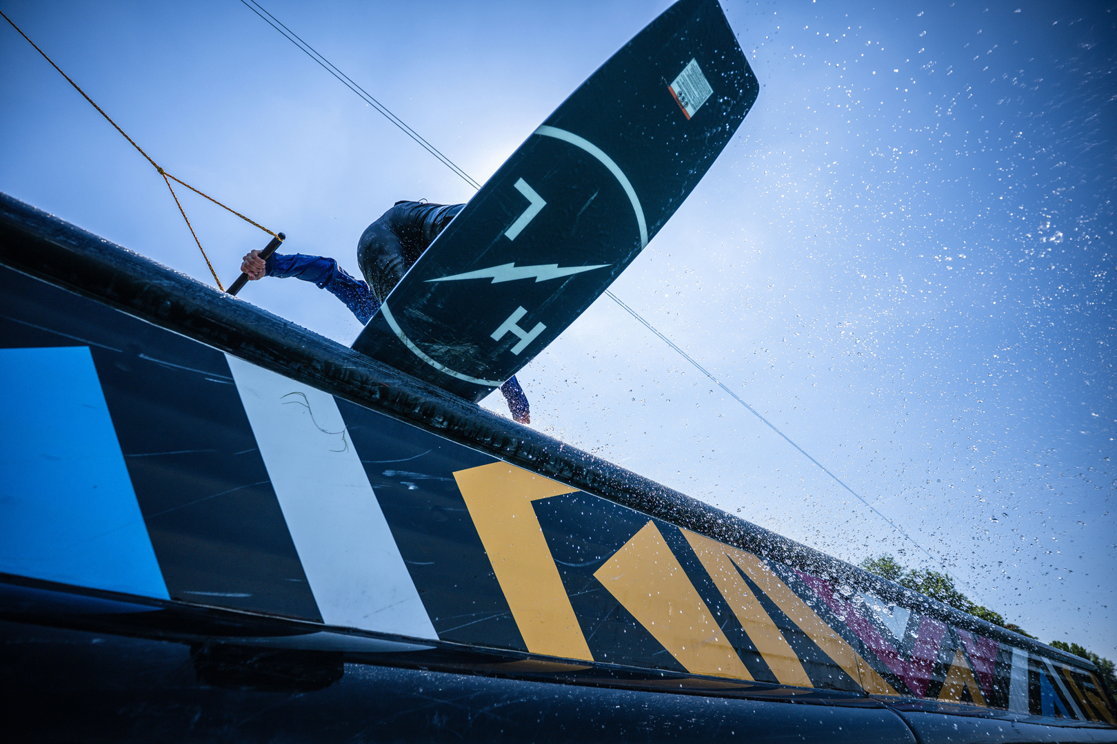 Product image 8 of the product “IMPULSE Wakeboard 2026 151”
