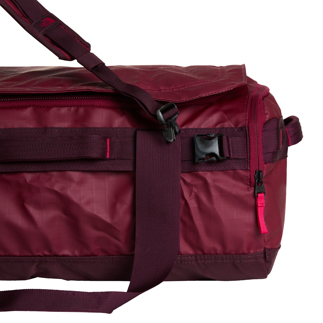 Product image 8 of the product “BASE CAMP VOYAGER 42L Bag 2027 burgundy crush/deep burgundy/lali guran ”