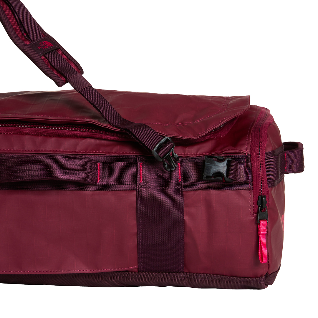 Artikelbild 8 des Artikels “BASE CAMP VOYAGER 32L Tasche 2027 burgundy crush/deep burgundy/lali guran “