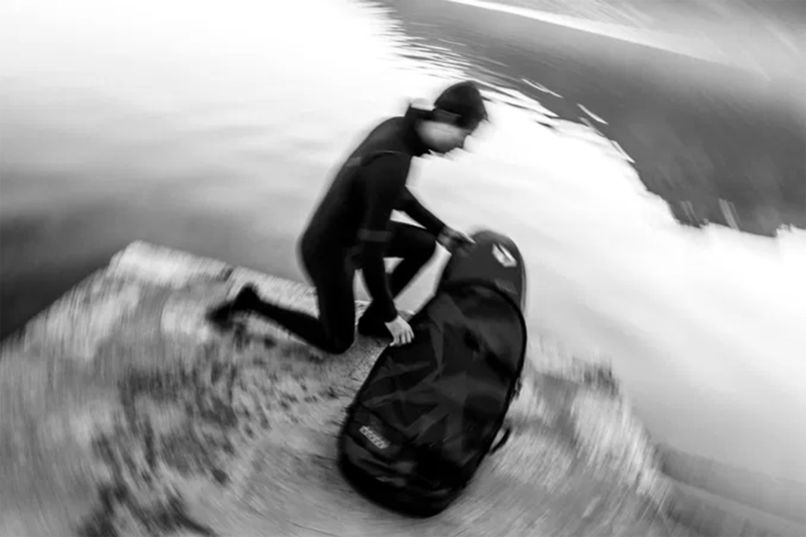Artikelbild 8 des Artikels “PUMP FOIL Boardbag 2026 black “