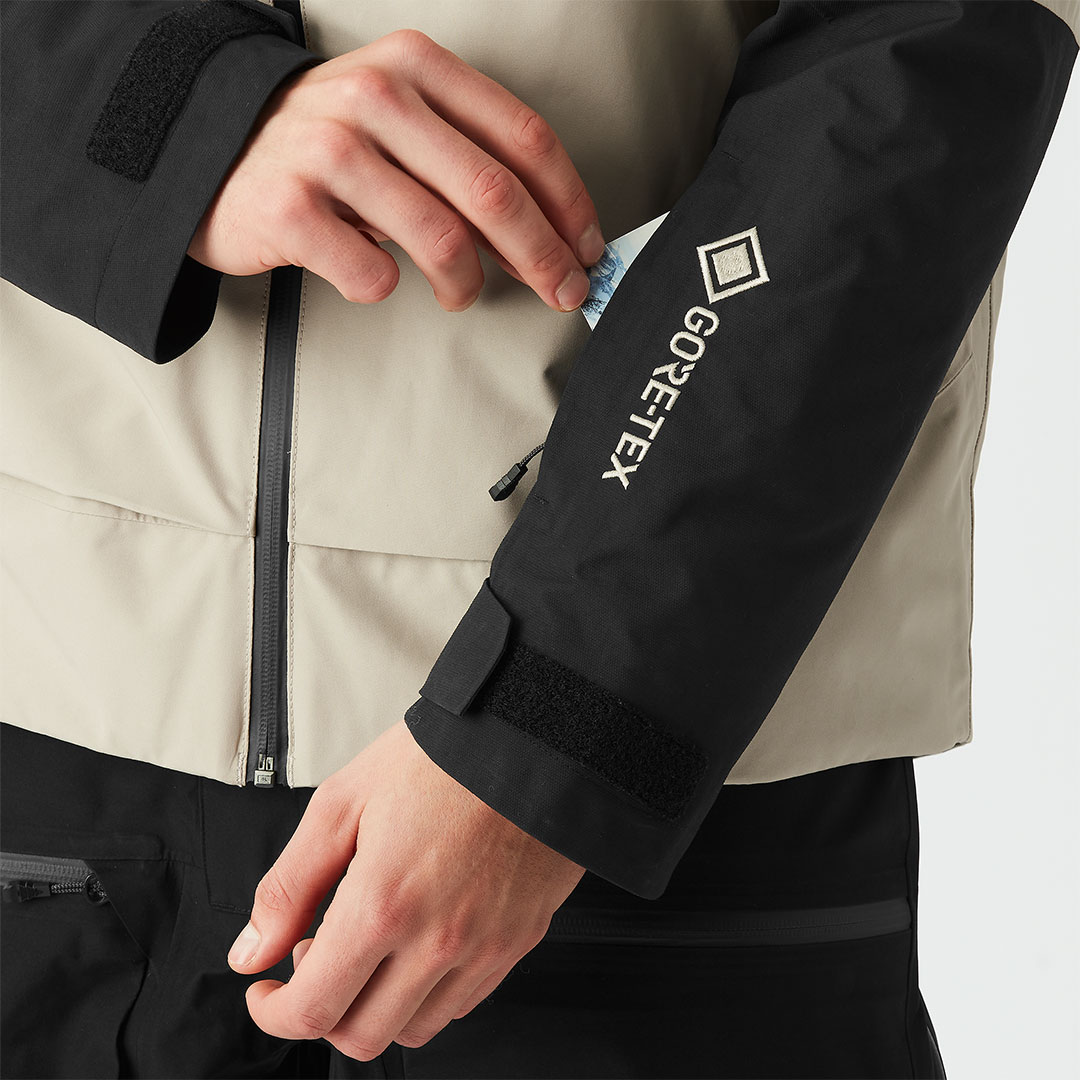 Product image 8 of the product “MEREPI GORE TEX Jacket 2026 pure cashmere XXL”