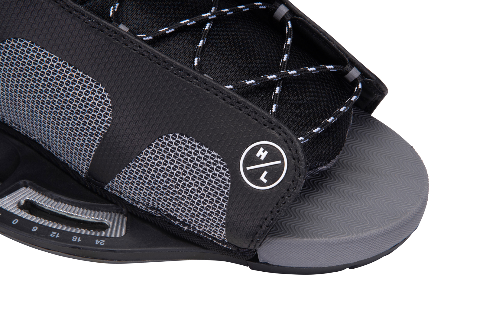 Artikelbild 9 des Artikels “NATIVE 2025 inkl. HYPERLITE REMIX 2026 144 | 36-41“