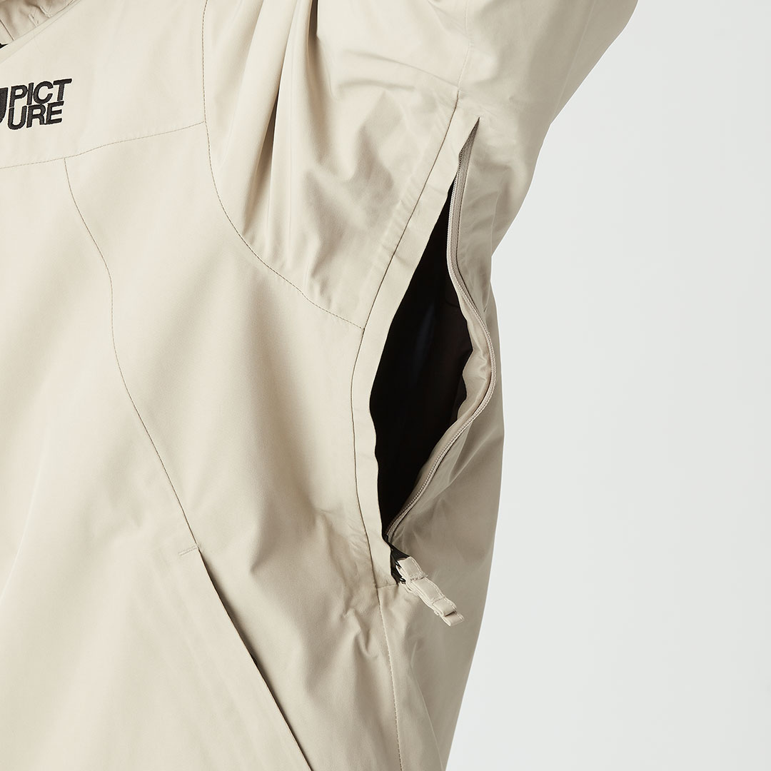 Product image 9 of the product “MEREPI GORE TEX Jacket 2026 pure cashmere XXL”