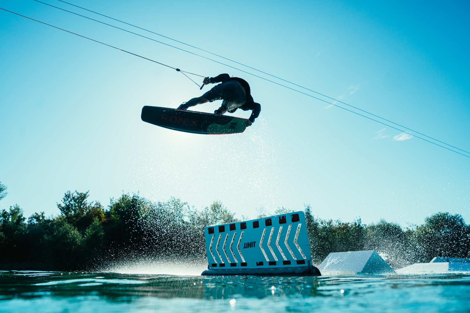 Product image 9 of the product “KINETIK SPRINGBOX 2 Wakeboard 2026 150”