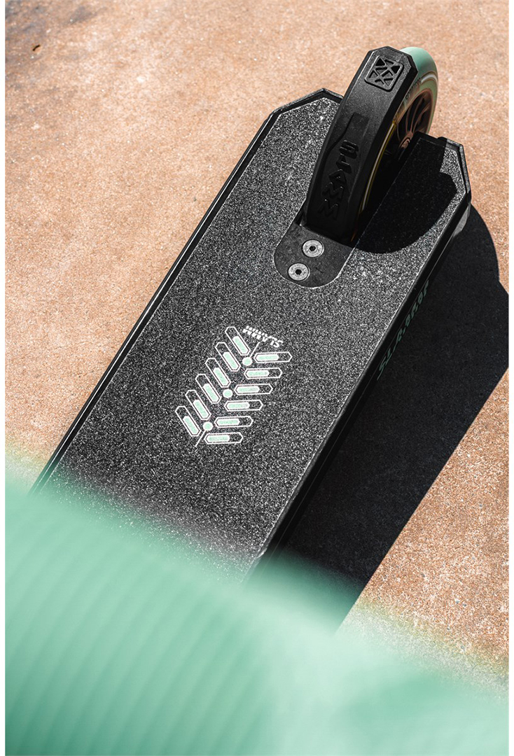Artikelbild 9 des Artikels “CLASSIC MINI PRO Scooter 2027 black/green “